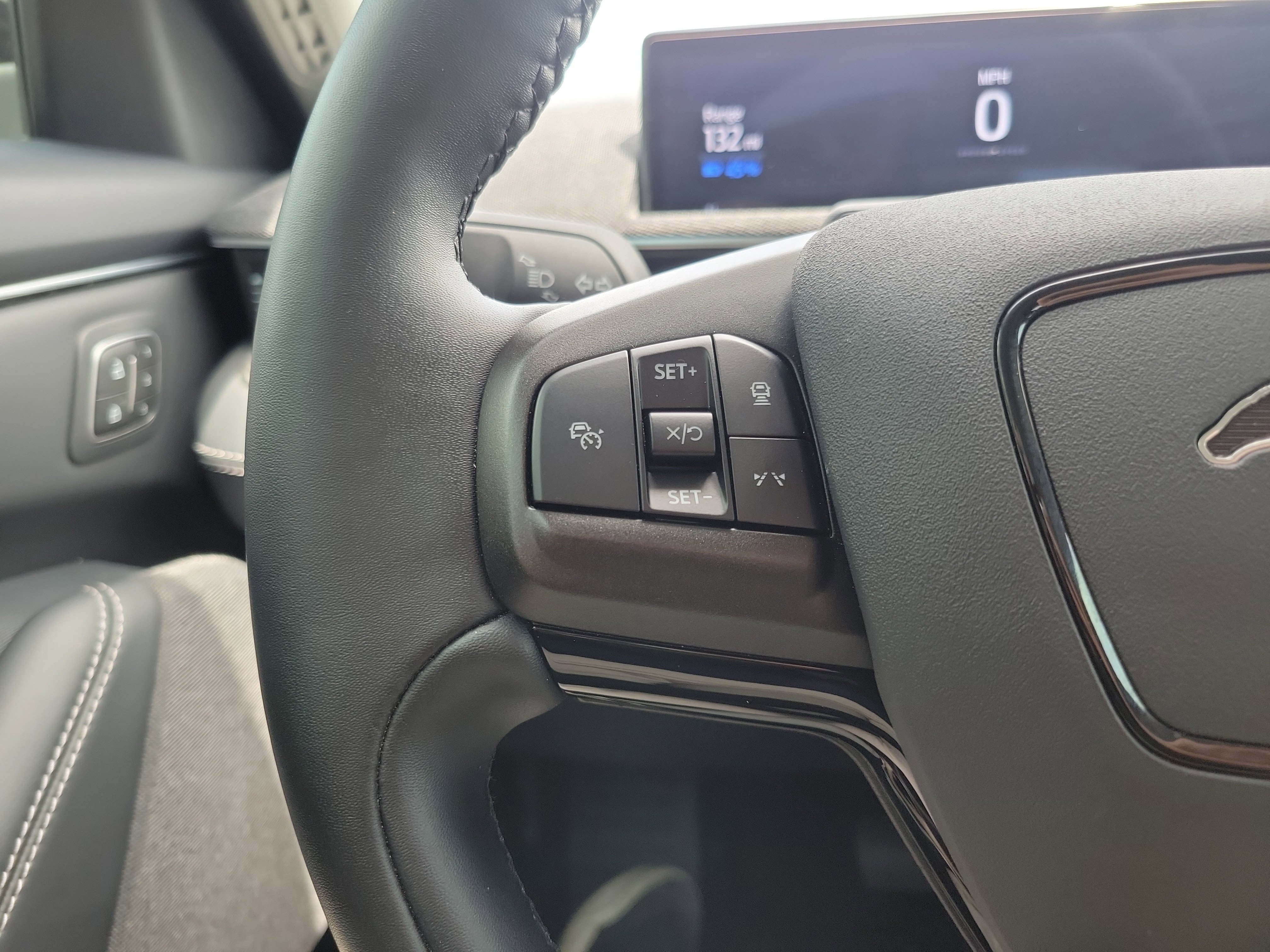 Used 2024 Ford Mustang Mach-E Premium RWD image 23