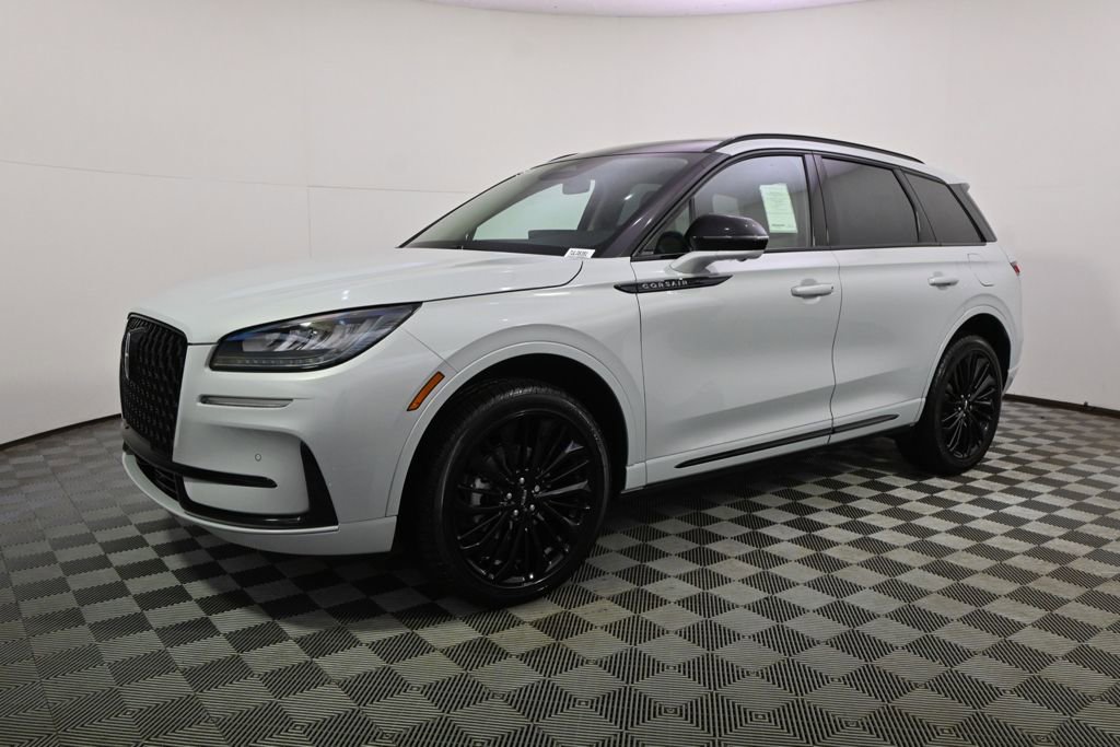 New 2026 Lincoln Corsair Premiere image 2