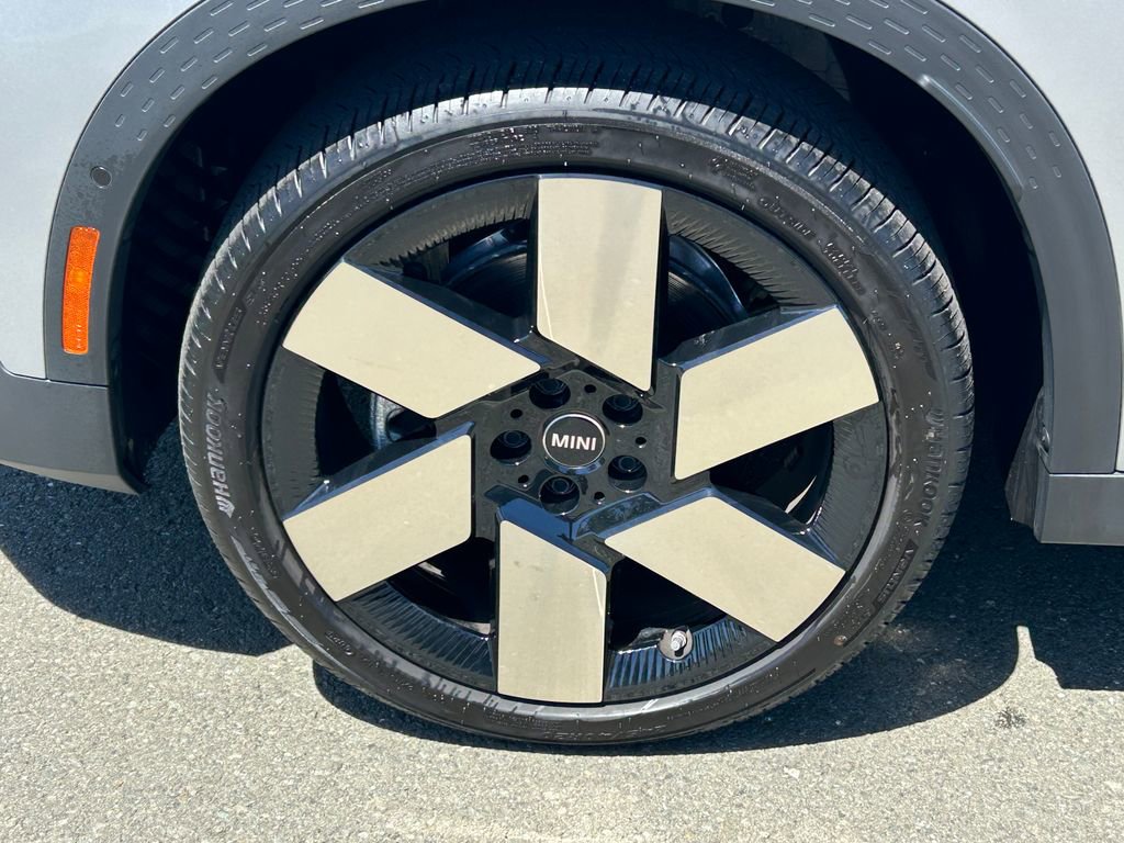 Used 2025 MINI Cooper Countryman S w/ Comfort Package Max AWD/4WD image 9