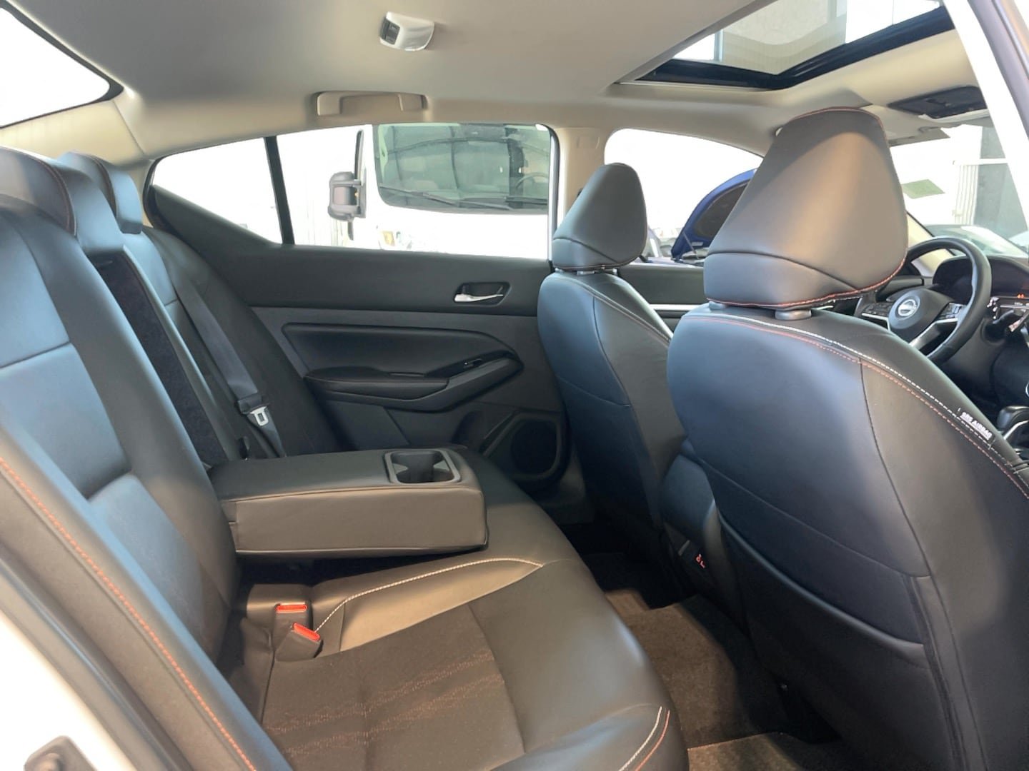 Used 2025 Nissan Altima 2.5 SR AWD/4WD image 25