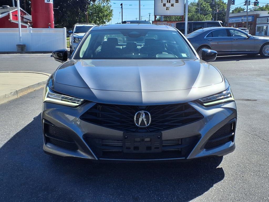 Used 2024 Acura TLX w/ Technology Package image 2