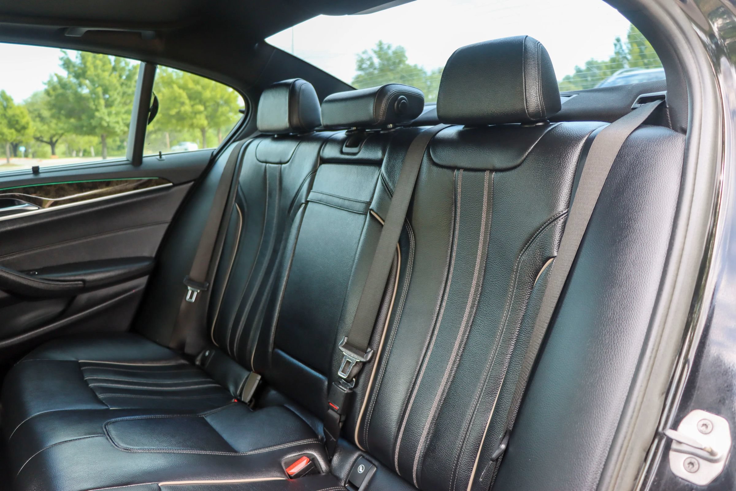 Used 2018 BMW 540i w/ Premium Package RWD image 17