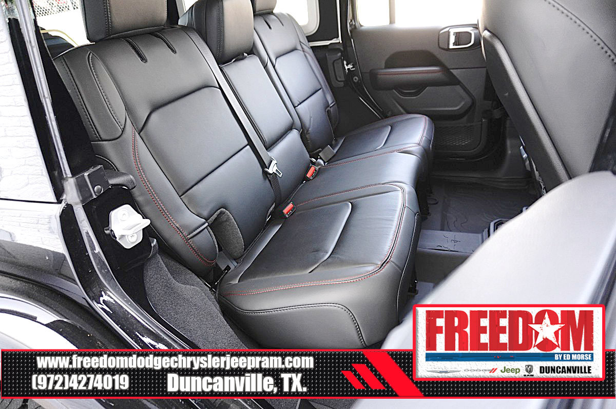 Certified 2026 Jeep Wrangler Unlimited Rubicon AWD/4WD image 16