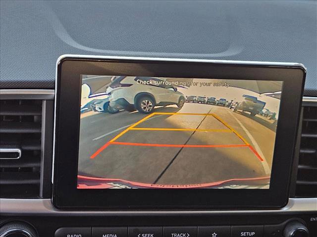 Used 2022 Hyundai Venue SEL w/ Cargo Package image 19