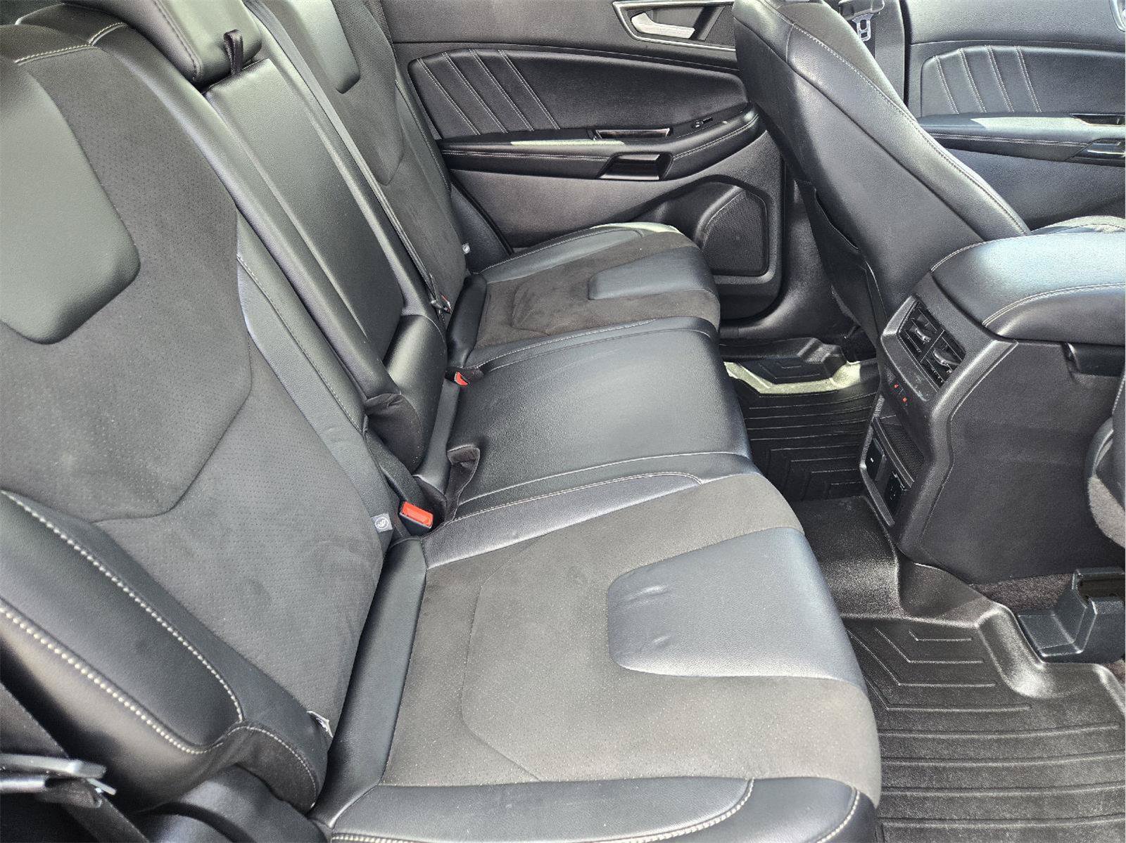 Used 2016 Ford Edge Sport w/ Equipment Group 401A AWD/4WD image 31
