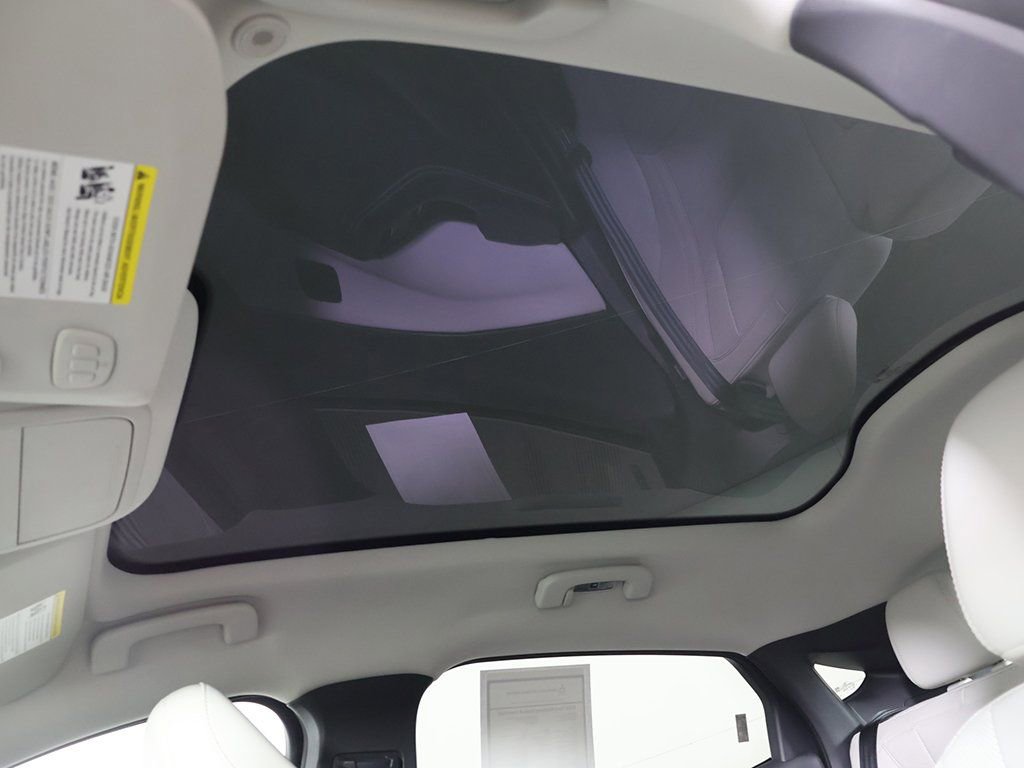 Used 2025 Ford Mustang Mach-E Premium image 19