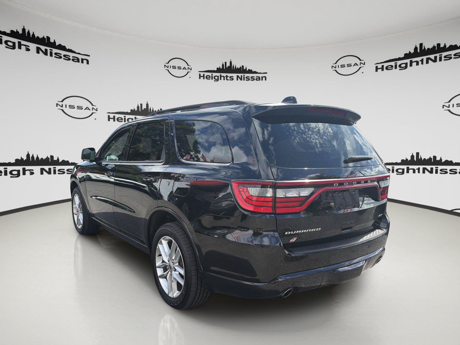 Used 2024 Dodge Durango GT AWD/4WD image 3