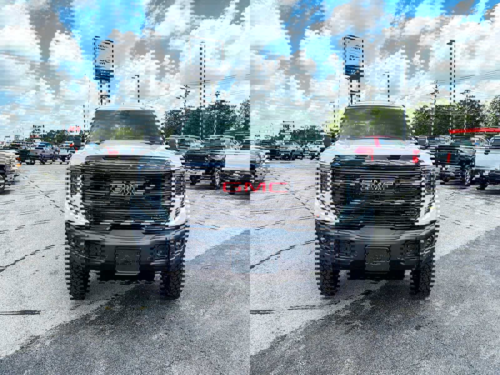 New 2025 GMC Sierra 1500 AT4X image 2