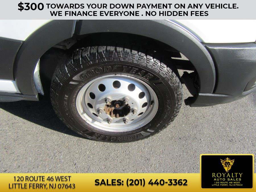 Used 2022 Ford Transit 350 148 High Roof AWD image 24