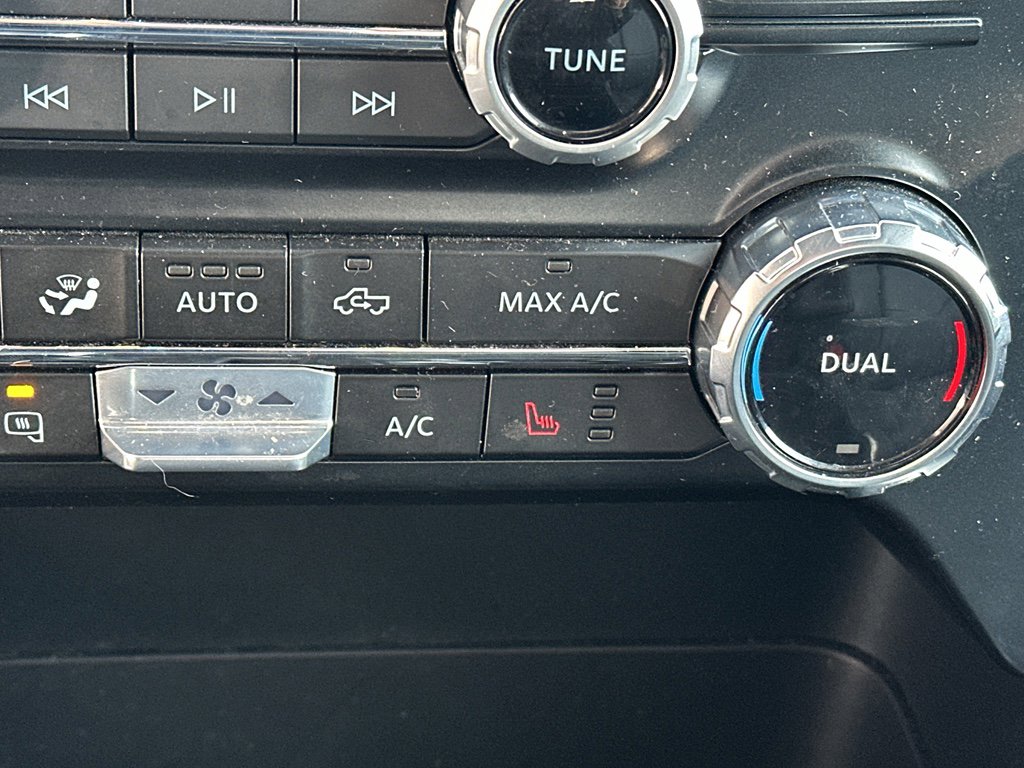 Used 2023 Ford F150 Lightning Pro image 25