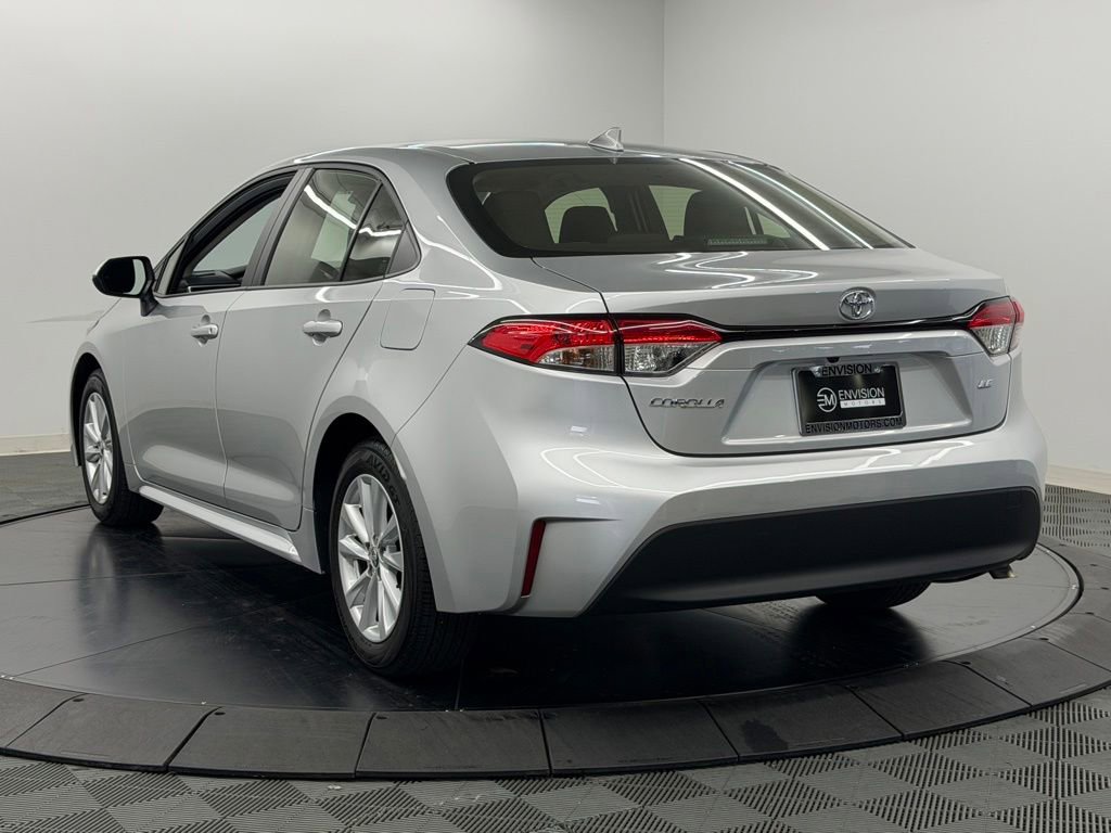 Certified 2026 Toyota Corolla LE w/ LE Premium Package FWD image 12