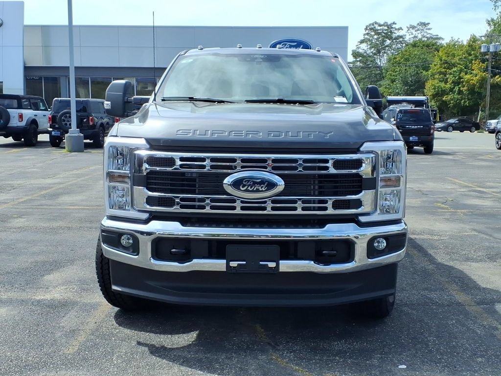 New 2026 Ford F250 XLT w/ FX4 Off-Road Package AWD/4WD image 2