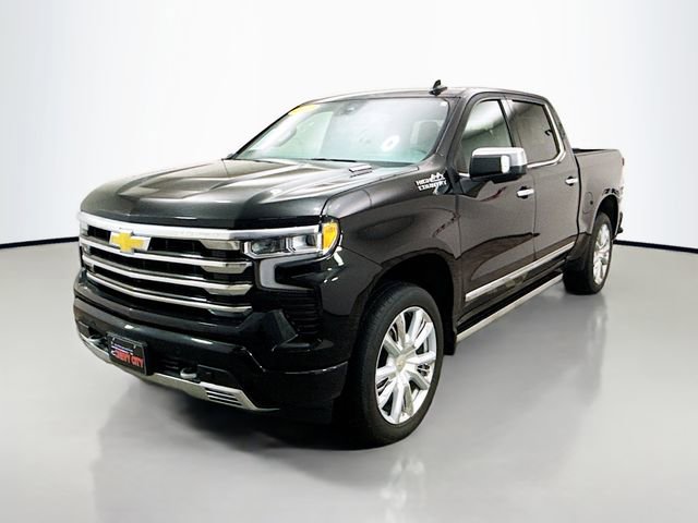 Used 2024 Chevrolet Silverado 1500 High Country w/ High Country Premium Package image 3