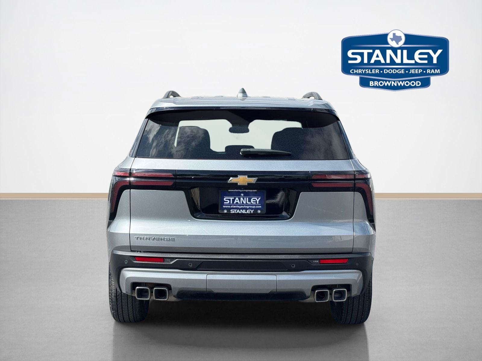 Used 2025 Chevrolet Traverse LT FWD image 7