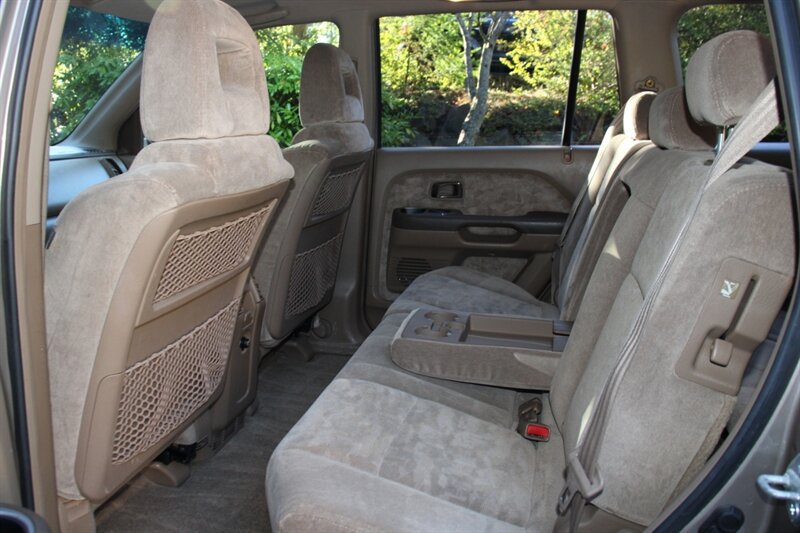 Used 2004 Honda Pilot EX image 14