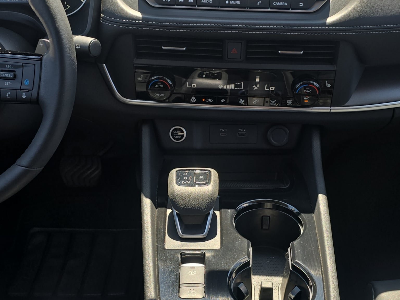 Used 2023 Nissan Rogue SV w/ SV Premium B Package FWD image 15
