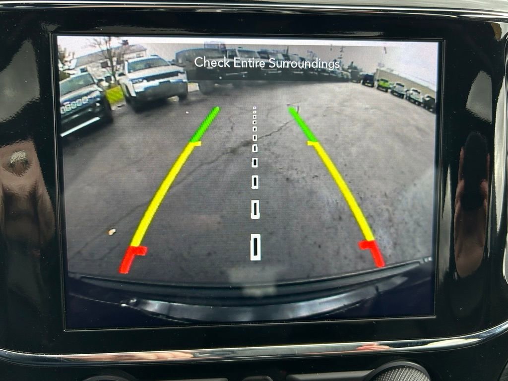 Used 2022 Jeep Grand Cherokee Laredo X image 27