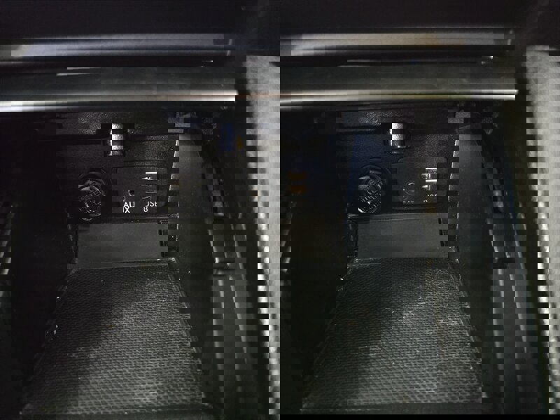 Used 2018 Subaru Outback 3.6R Touring image 24