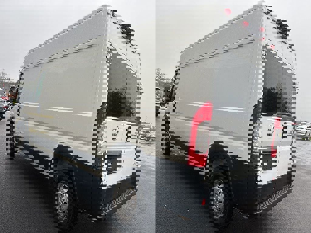 Used 2023 RAM ProMaster 2500 image 5