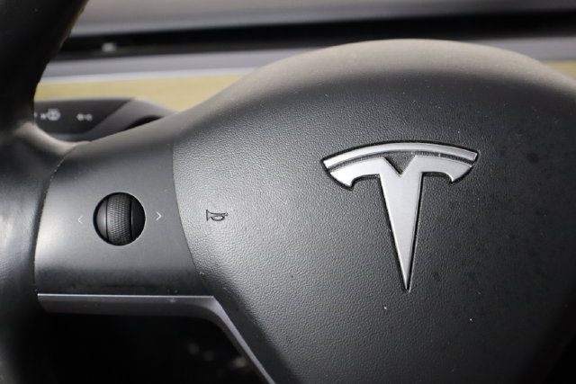 Used 2019 Tesla Model 3 Long Range AWD/4WD image 8