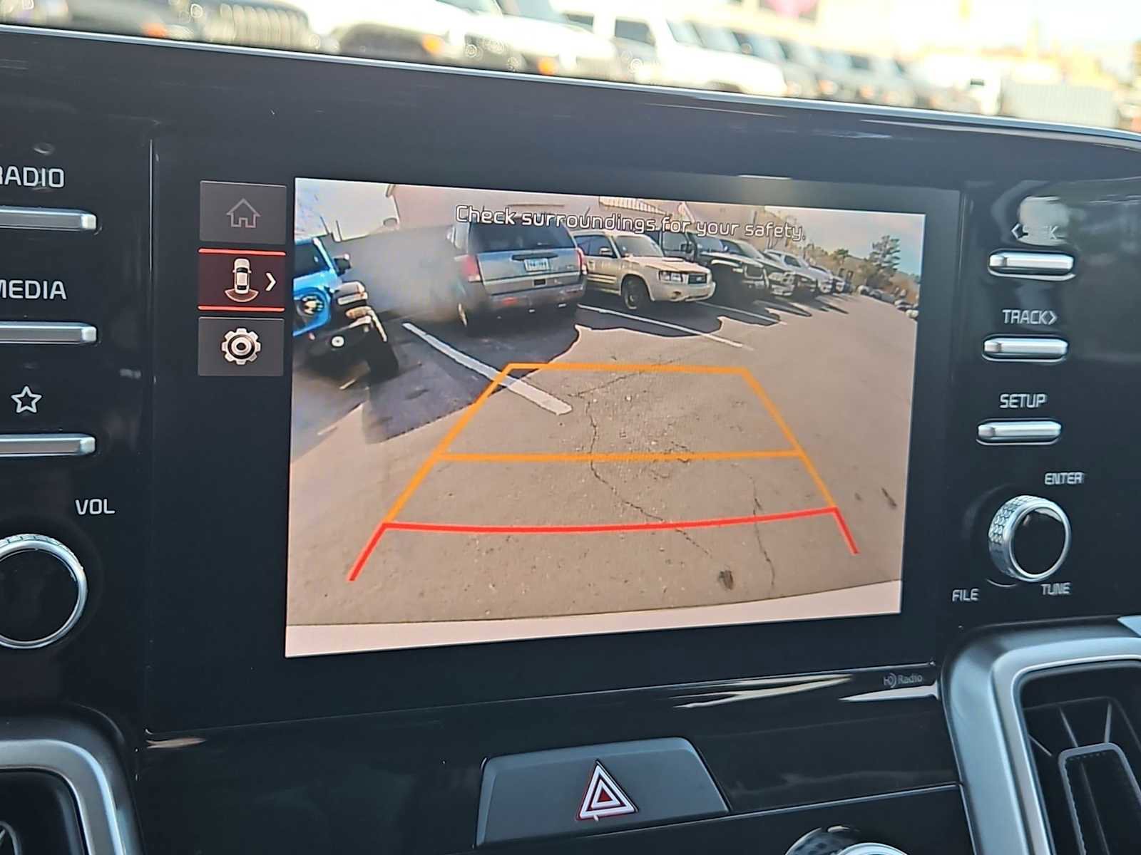 Used 2023 Kia Sorento LX image 27