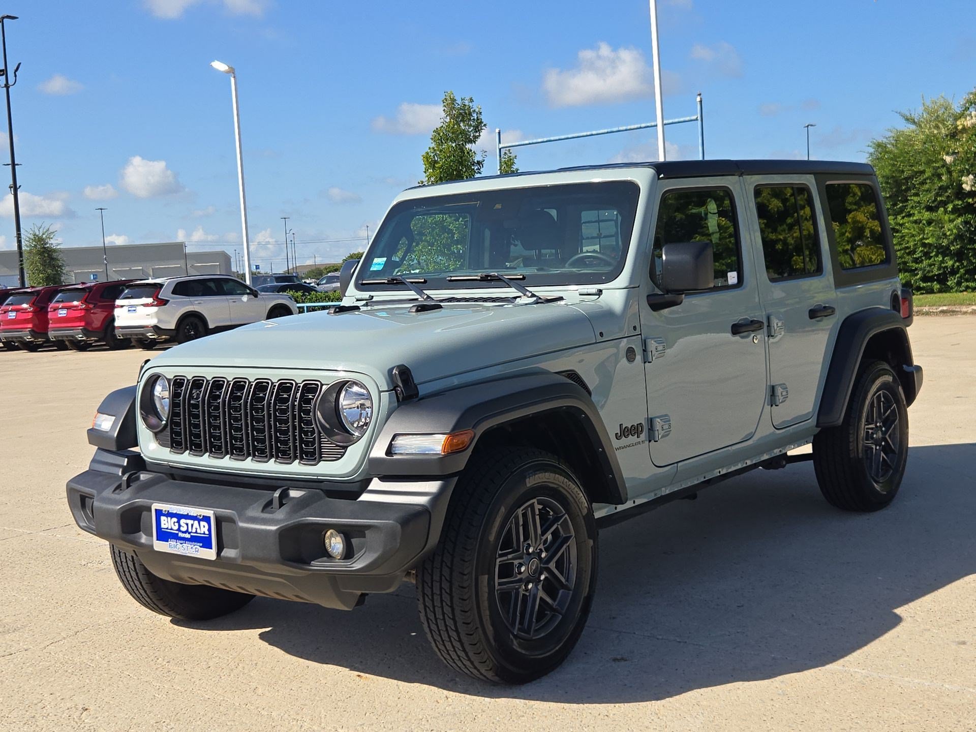Used 2024 Jeep Wrangler Unlimited Sport AWD/4WD image 9