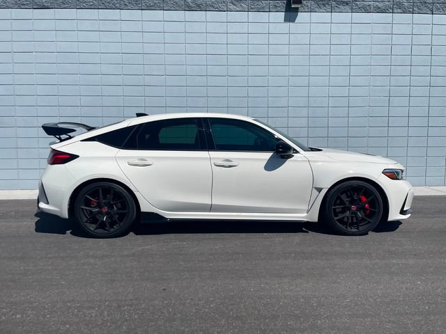 Used 2025 Honda Civic Type R image 2