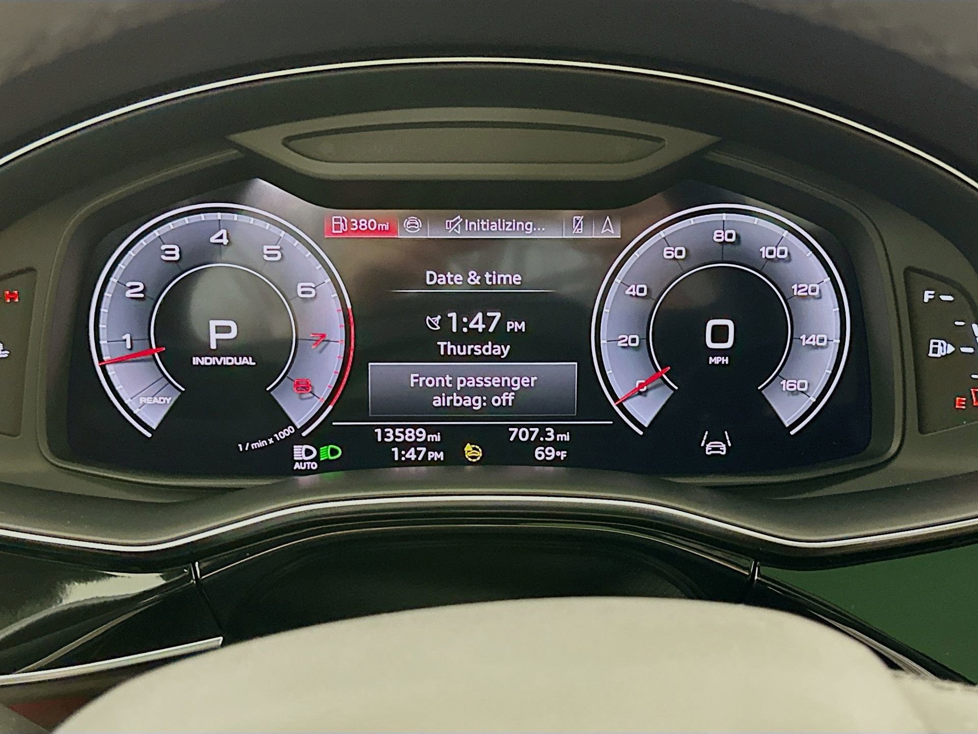 Used 2023 Audi Q8 Prestige w/ Prestige Package image 13