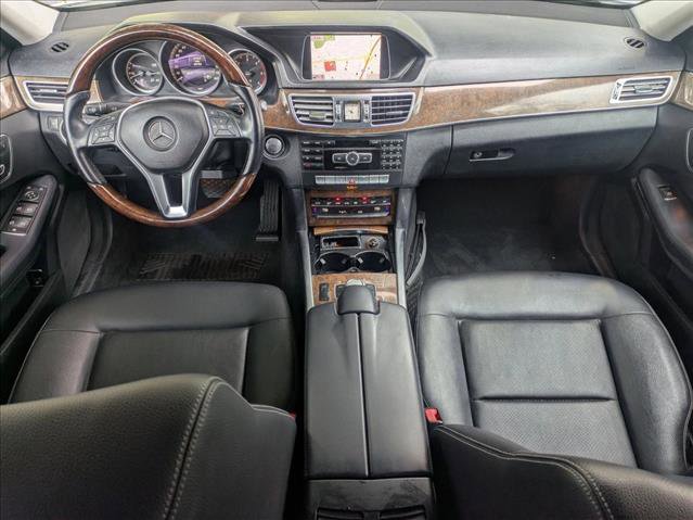 Used 2014 Mercedes-Benz E 250 BlueTEC Sedan image 18