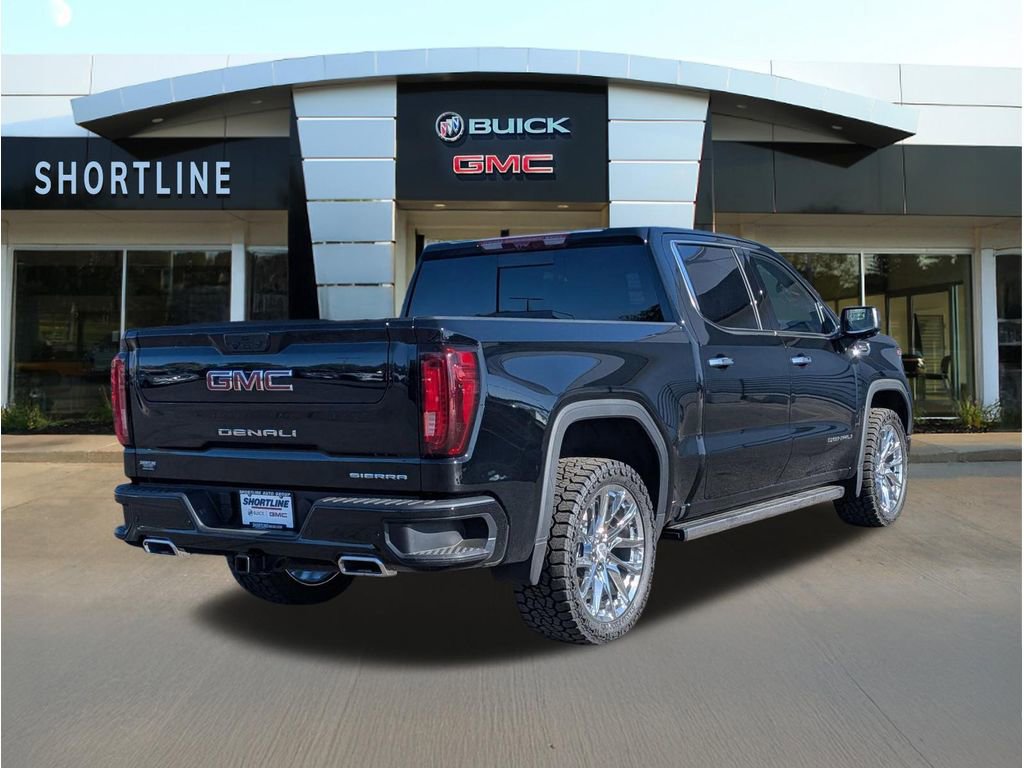 Used 2025 GMC Sierra 1500 Denali w/ Technology Package AWD/4WD image 3