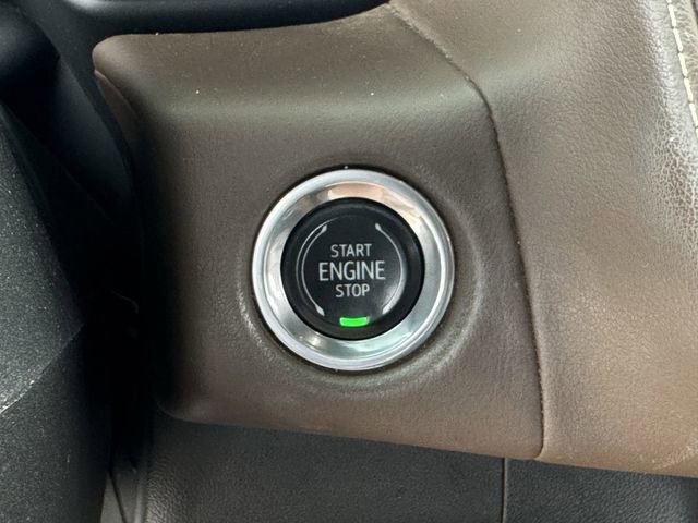 Used 2021 Chevrolet Tahoe High Country w/ Premium Package RWD image 21