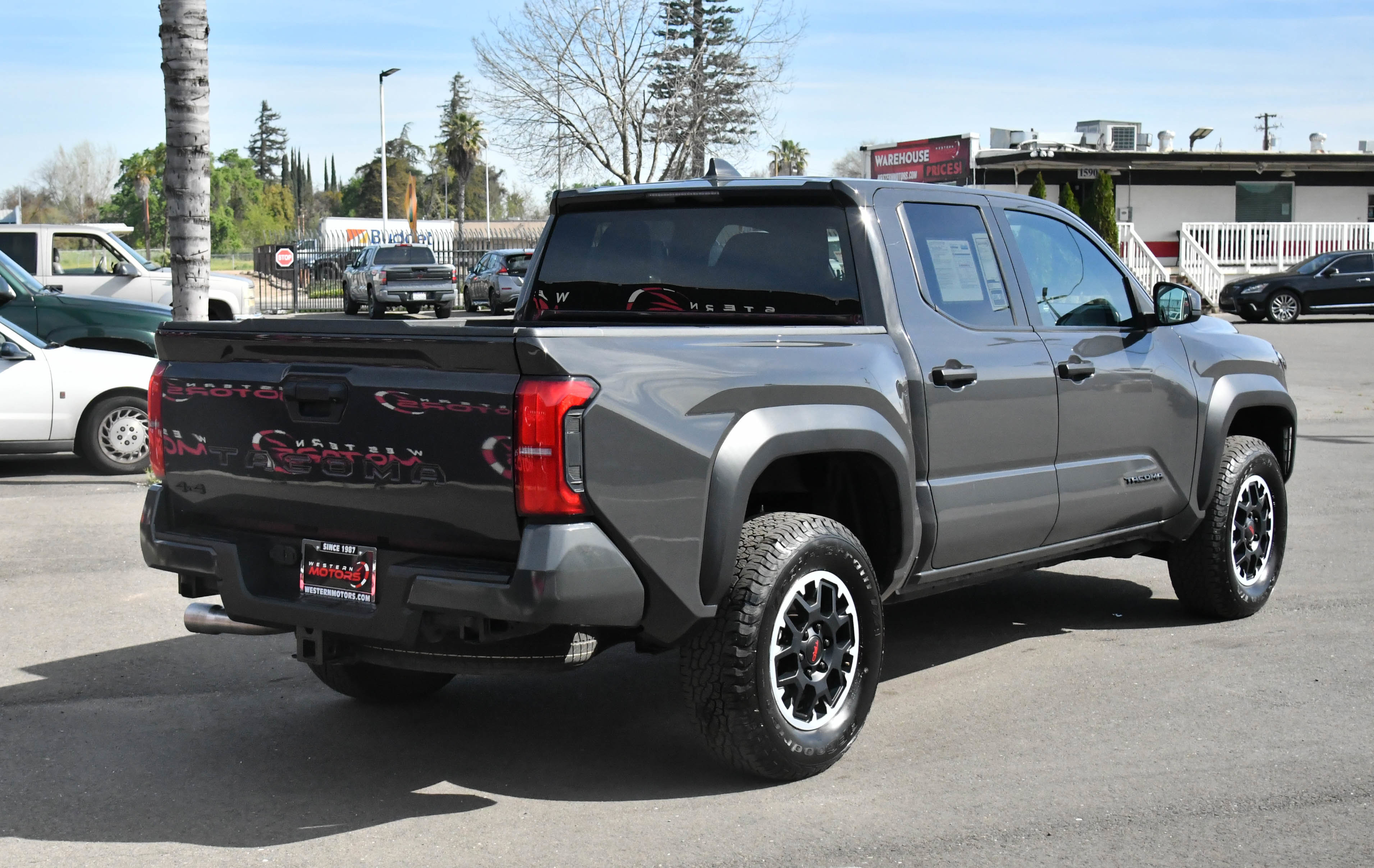 Used 2024 Toyota Tacoma TRD Sport image 8
