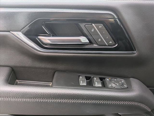 Used 2025 GMC Yukon Denali image 15