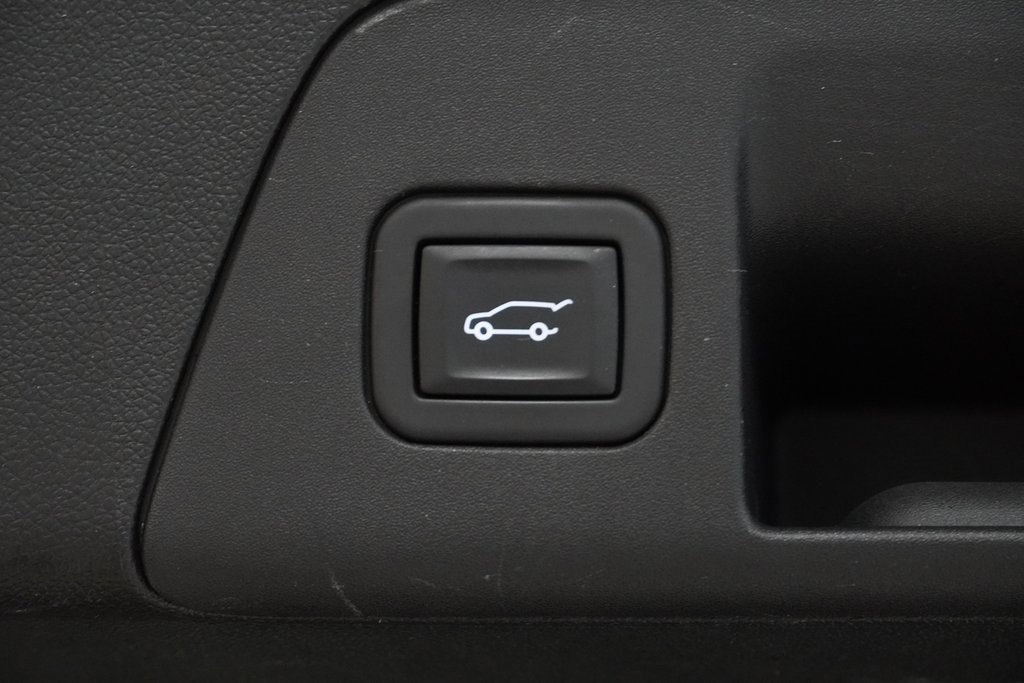 Used 2023 Buick Envision Avenir image 11