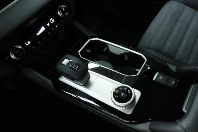 New 2026 Mitsubishi Outlander SE FWD image 14