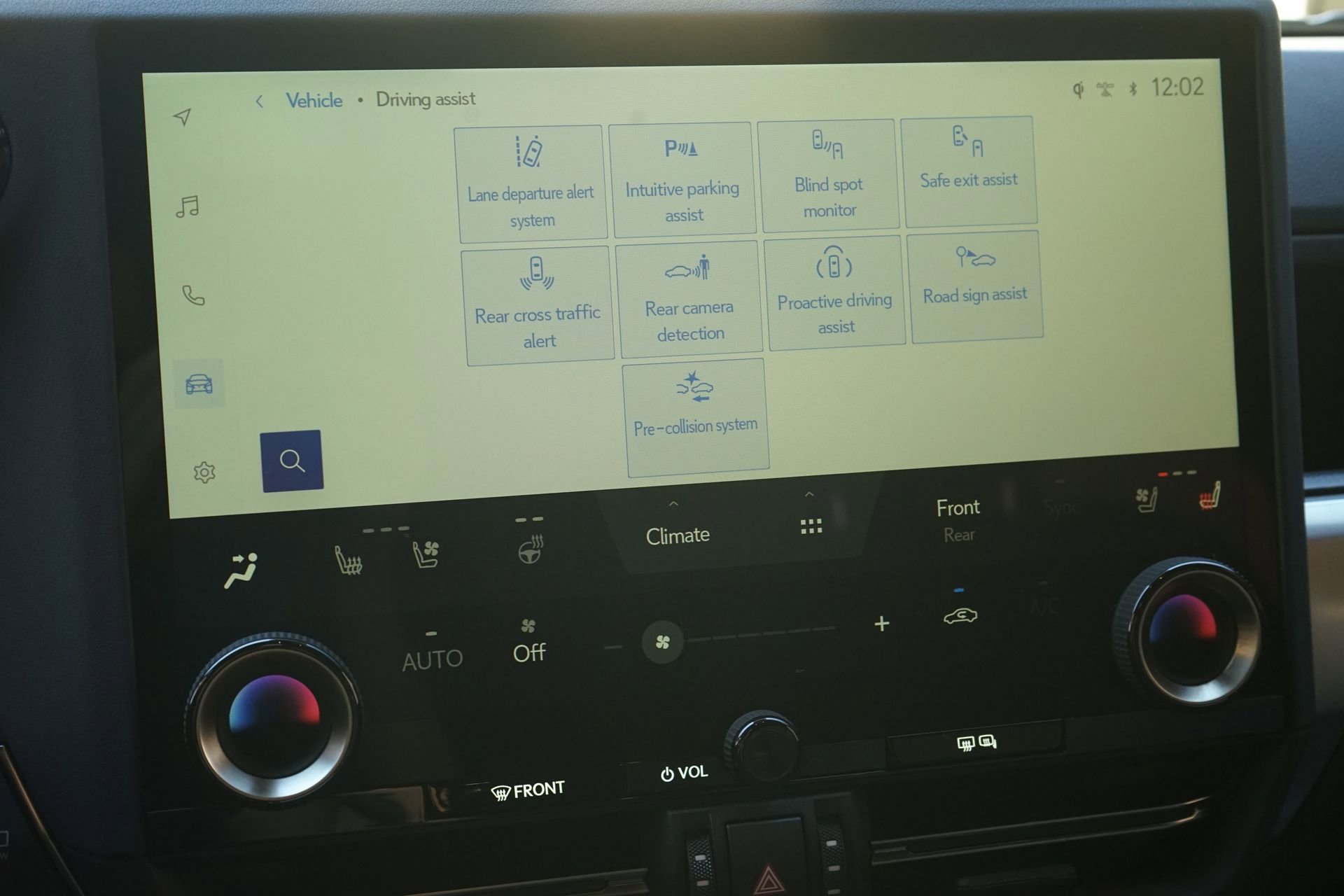 Used 2024 Lexus GX 550 w/ Accessory Package (Z1) image 16