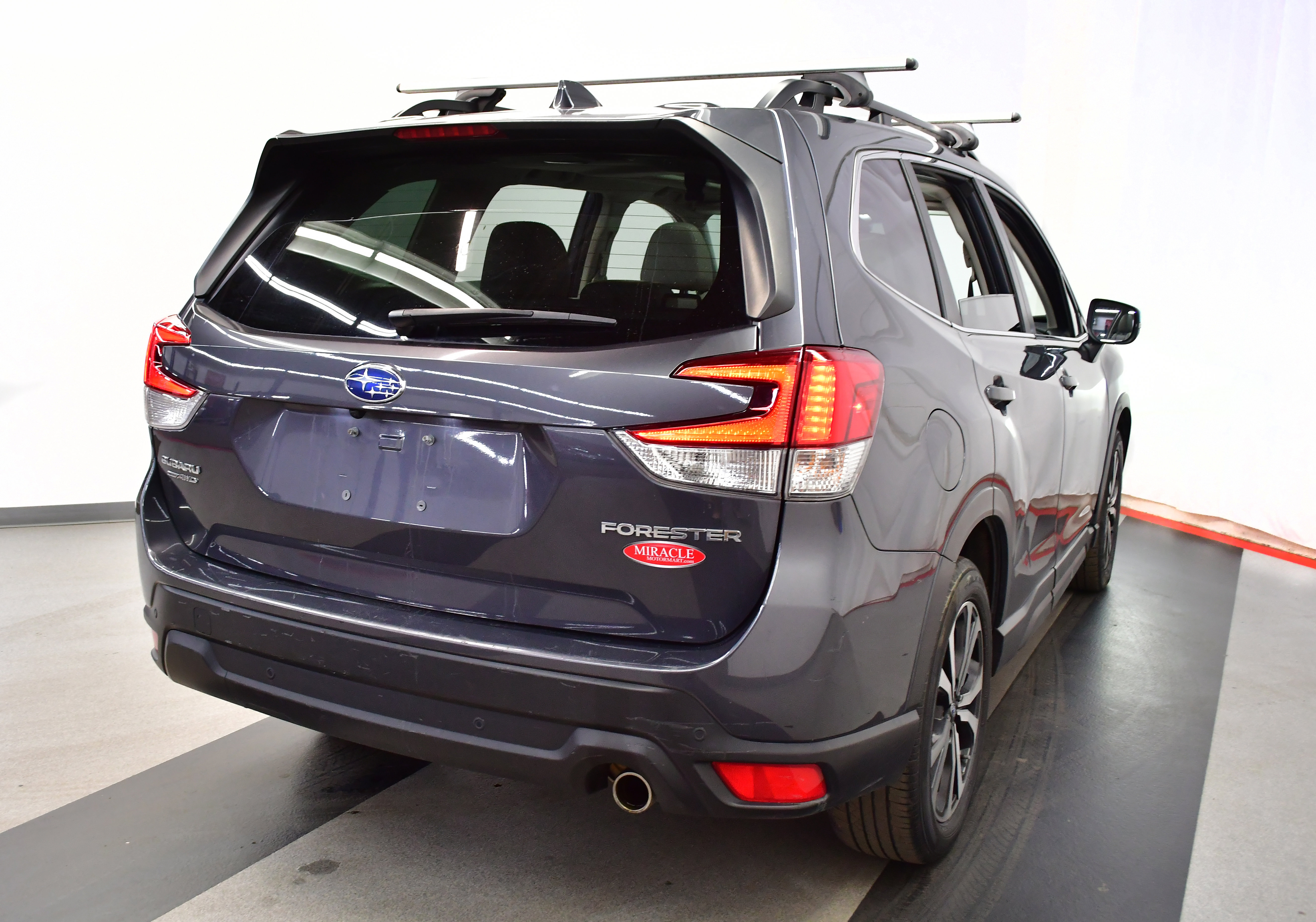 Used 2022 Subaru Forester Limited image 11