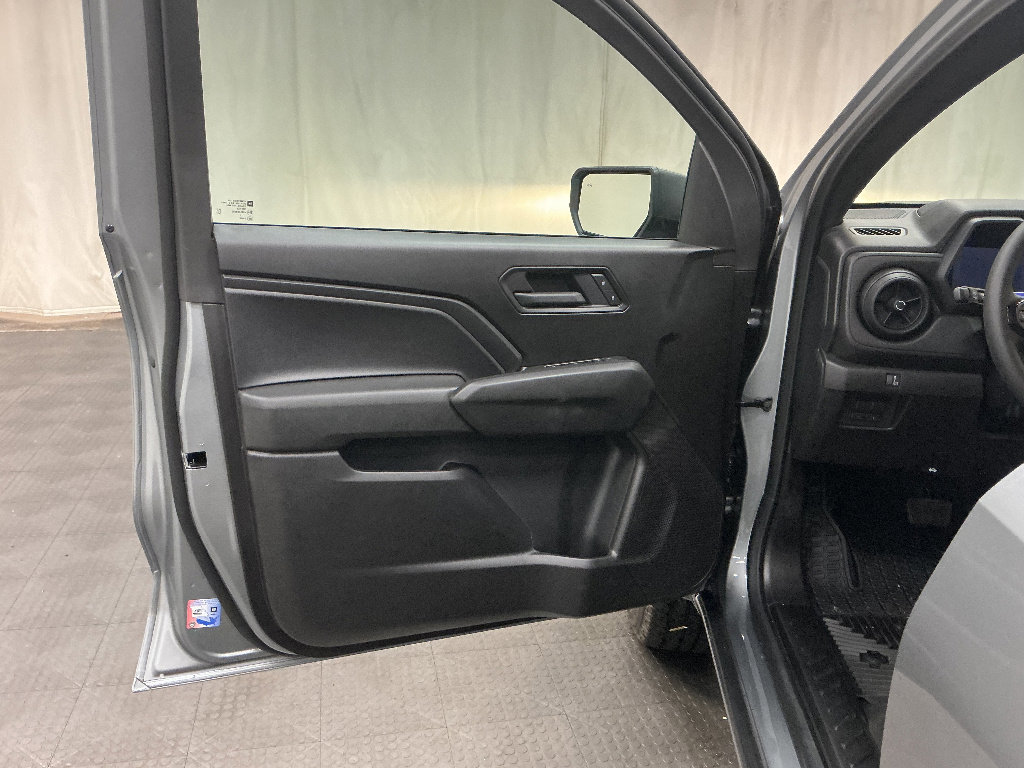 Used 2026 Chevrolet Colorado W/T AWD/4WD image 19