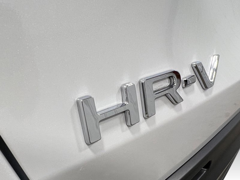 Used 2025 Honda HR-V LX image 5