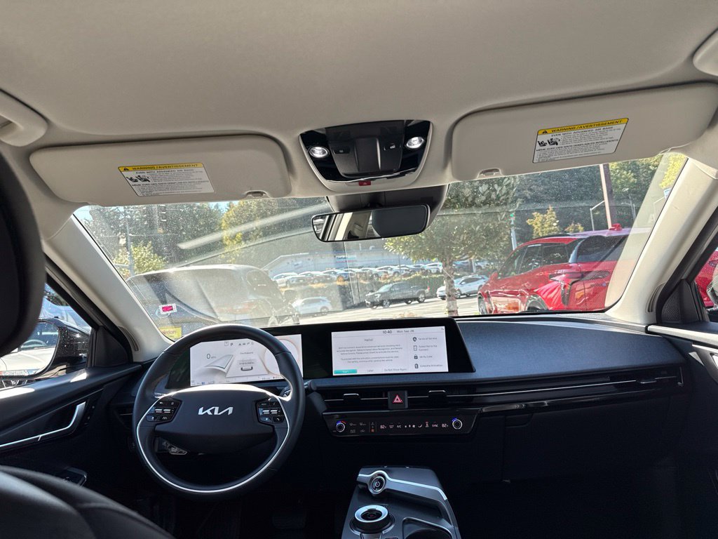 Used 2024 Kia EV6 Light RWD image 12