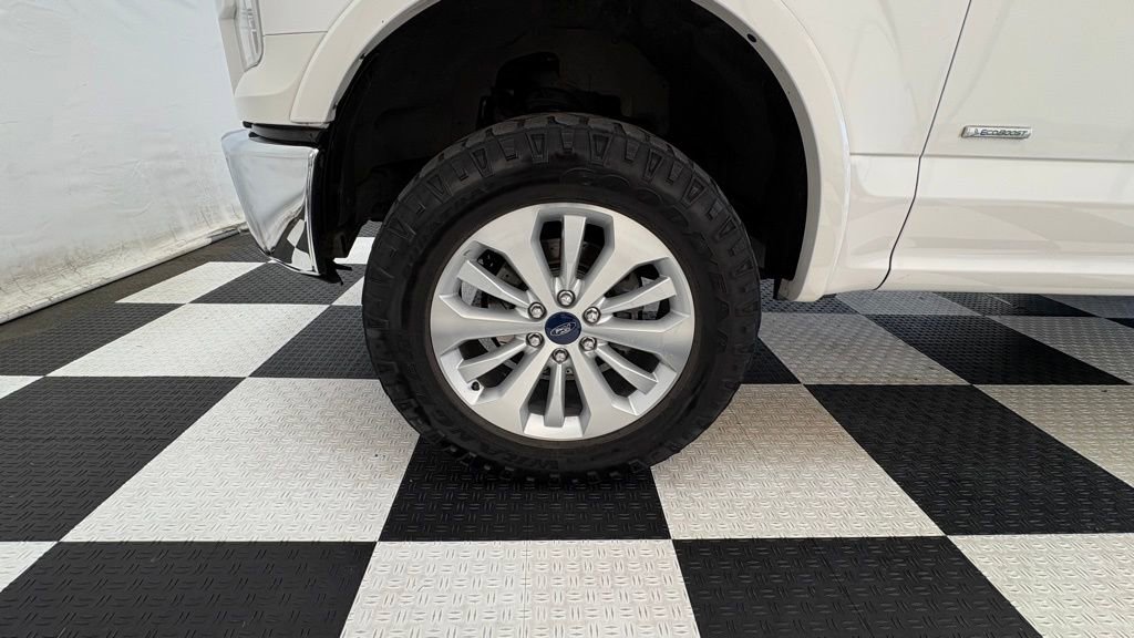 Used 2015 Ford F150 Lariat w/ Equipment Group 502A Luxury AWD/4WD image 8
