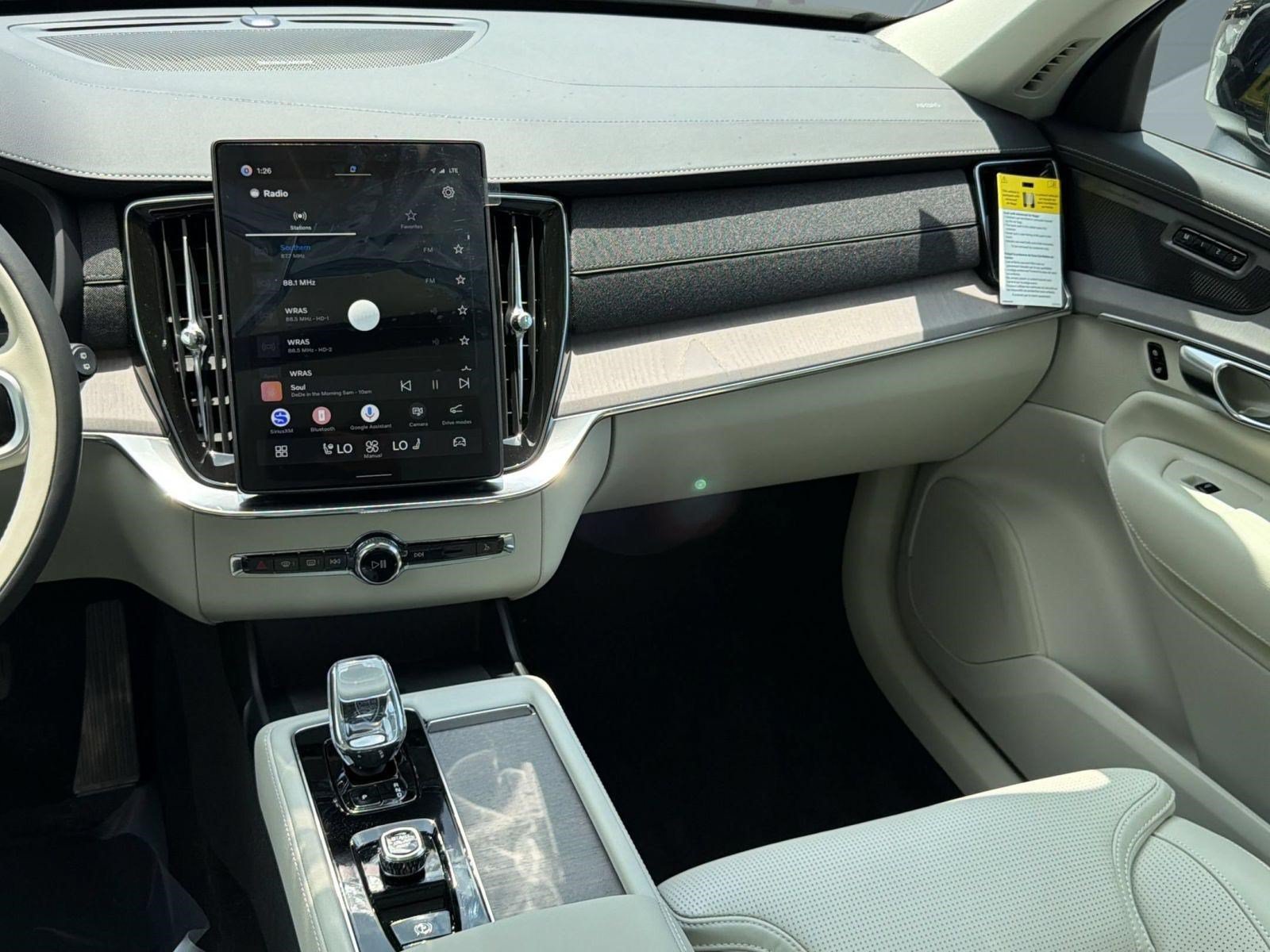 New 2026 Volvo XC90 B6 Ultra w/ Protection Package AWD/4WD image 28
