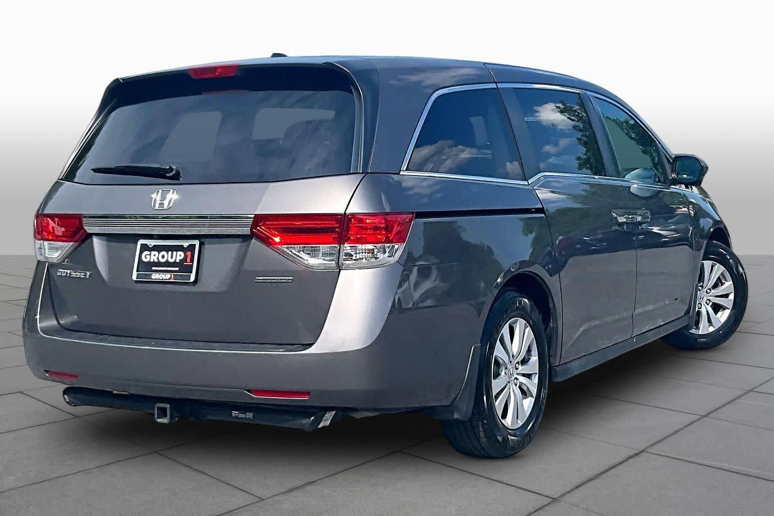Used 2016 Honda Odyssey SE image 13