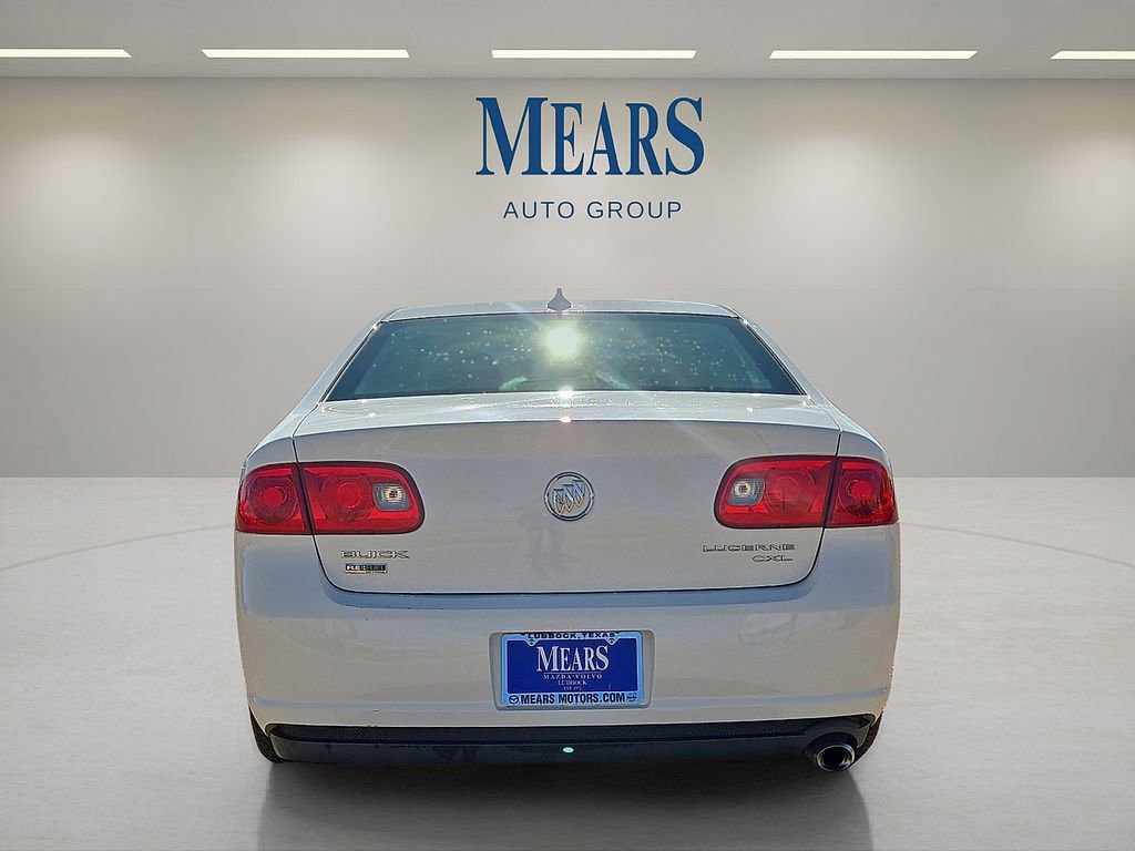 Used 2011 Buick Lucerne CXL image 4