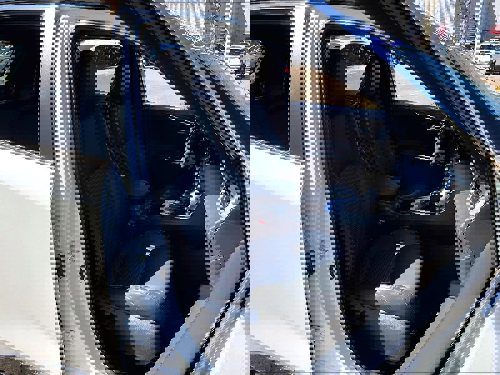 Used 2023 Toyota RAV4 XSE AWD/4WD image 11