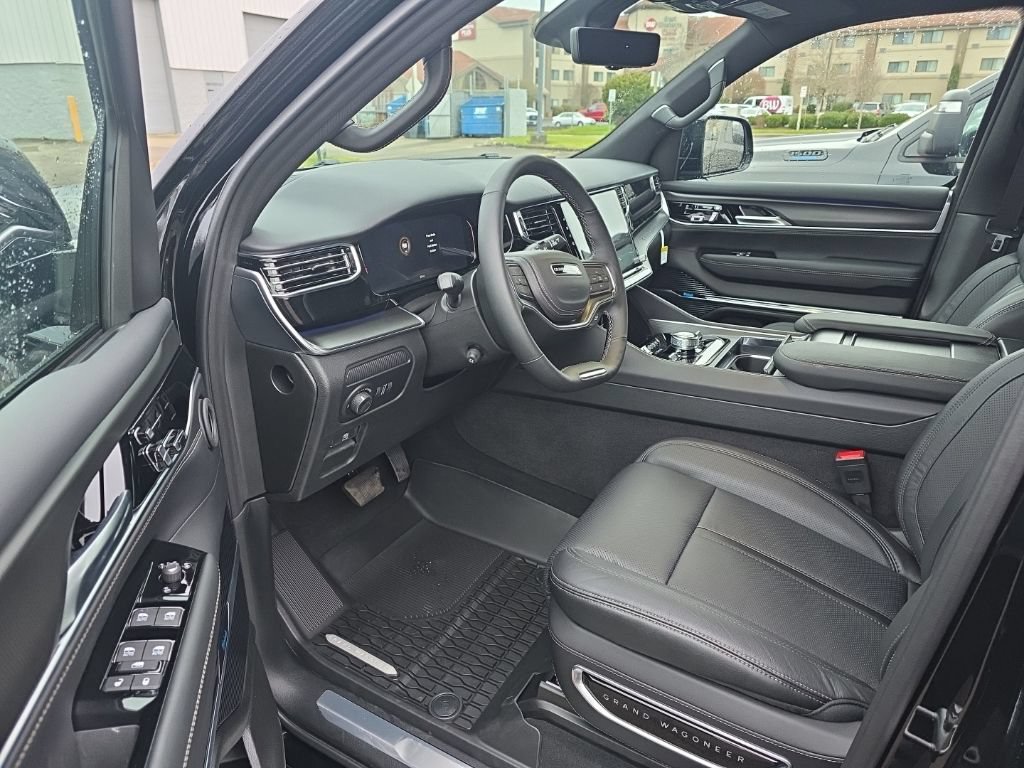 New 2026 Jeep Grand Wagoneer Summit w/ Premium Group III AWD/4WD image 13