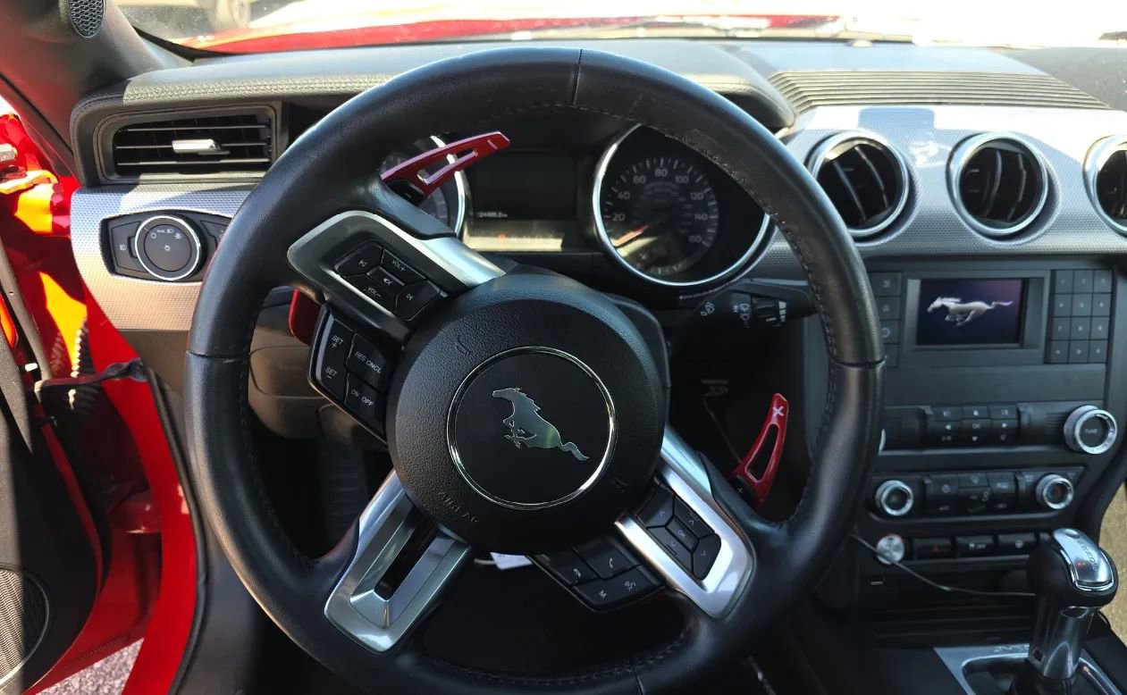 Used 2019 Ford Mustang GT w/ Black Accent Package RWD image 8