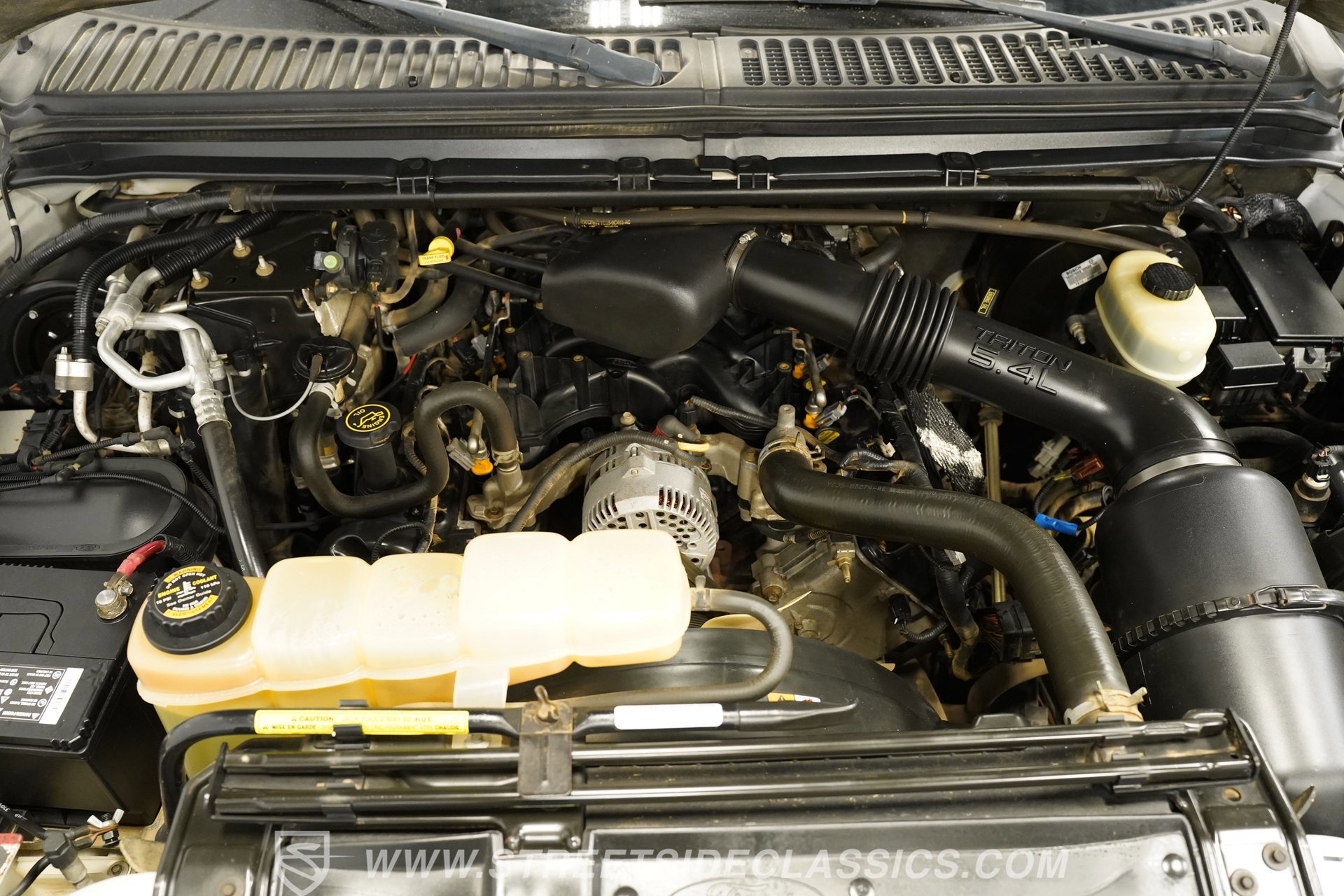 Used 2000 Ford Excursion XLT image 37