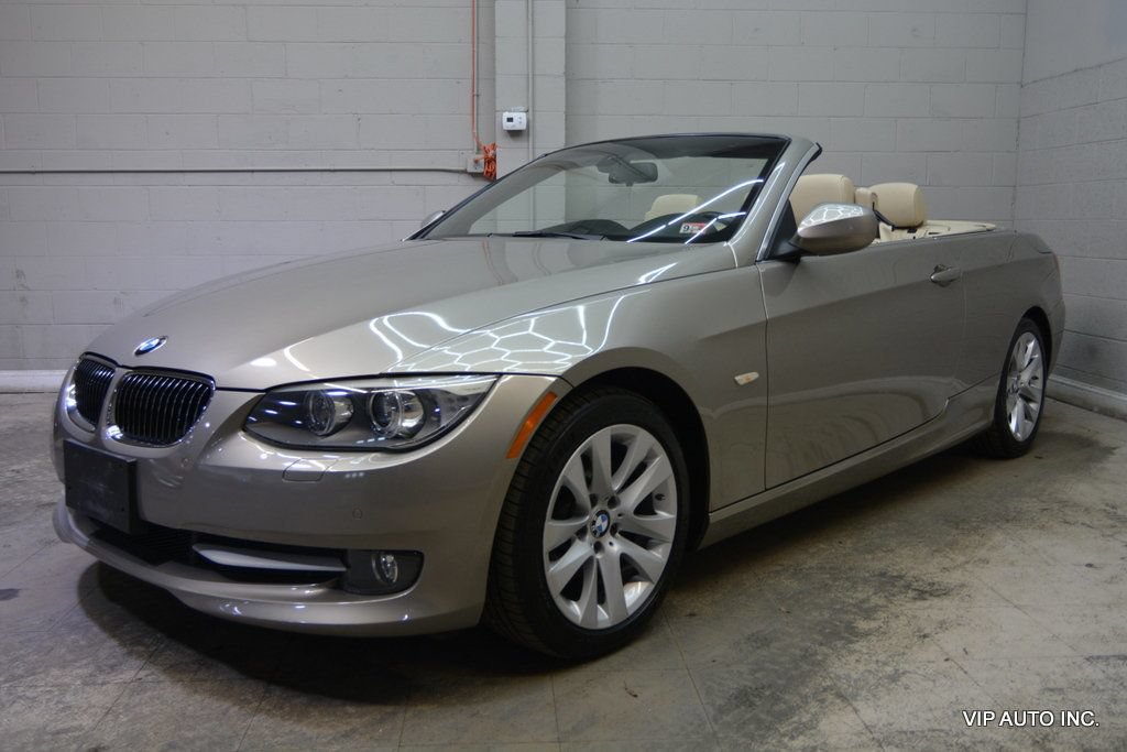 Used 2011 BMW 328i Convertible RWD image 2