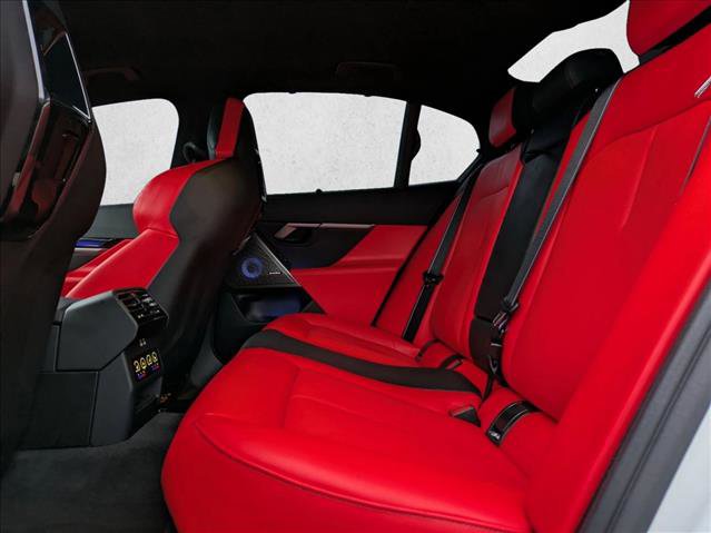 Used 2025 BMW M5 w/ Carbon Package AWD/4WD image 16